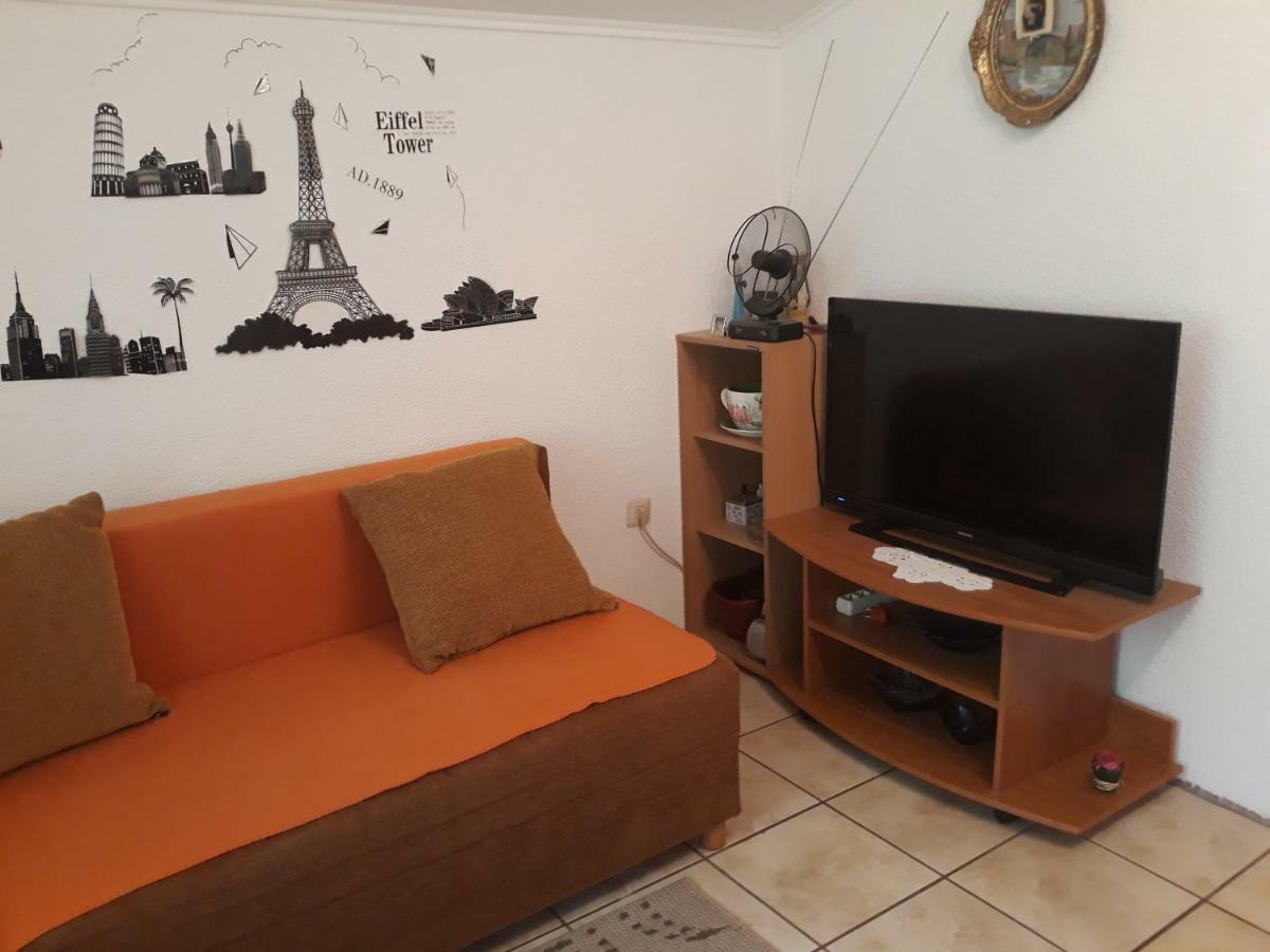 Ana & Stela Apartment Karlobag Ngoại thất bức ảnh